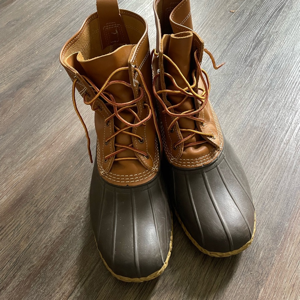 13Wide Men's Brown and Black Duck Boots